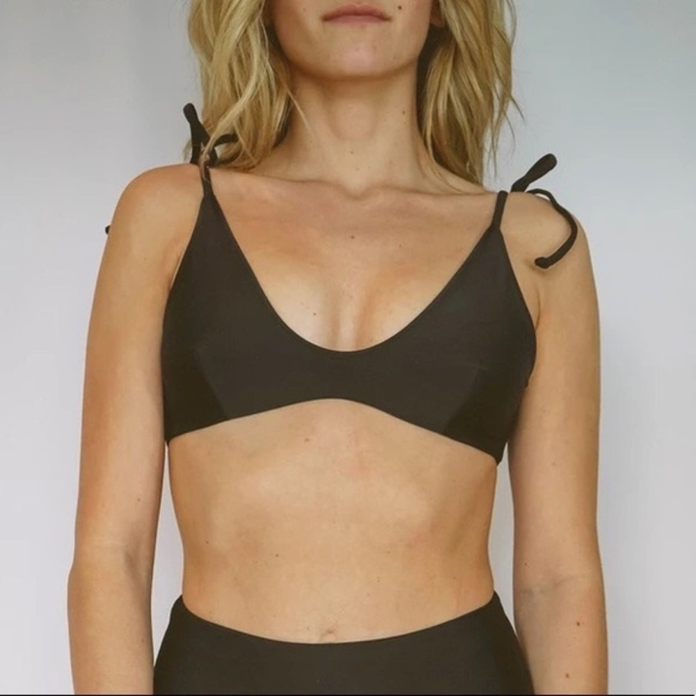 Swim Crescent Black Bikini Top‎